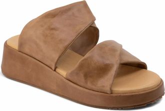 Chocolat Blu Womens Essa Sandals In Camel
