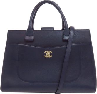 Chanel Navy Leather Tote Bag (Pre-Owned)