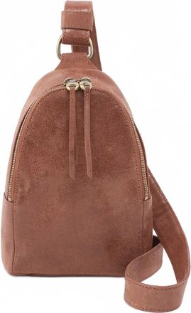 Hobo Fern Sling Bag In Saddle