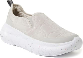 Dearfoams Womens Crimson ReGrind Lightweight Slip-On with Energy Return Technology