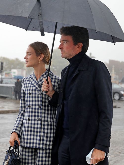 Model Natalia Vodianova und ihr Ehemann Antoine Arnault am Weg zu der Dior Womenswear Spring/Summer 2021 Show.
