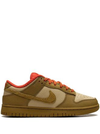 Nike Dunk Low Bronzine/Picante Red sneakers - Green