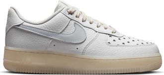 Nike AIR Force 1 07 Womens Fashion Trainers in Summit White Platinum - 6.5 UK