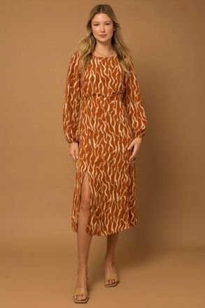 Gilli Long Sleeve Back Open Slit Abstract Print Dress In Camel Abstract