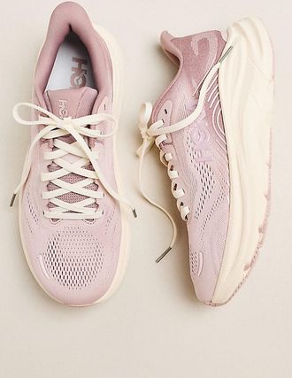Hoka One One Clifton 11 GLM Sneakers