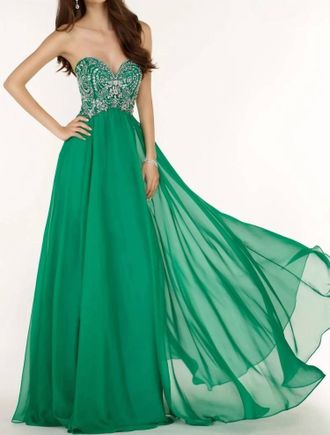 Alyce Paris Classic Sweetheart Chiffon Gown In Envy