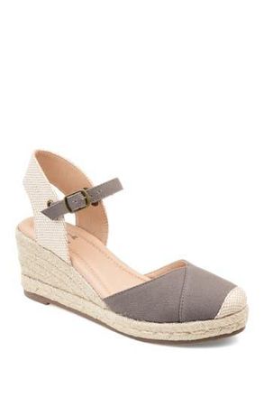 Journee Collection JOURNEE Ashlyn Wedge Pump in Grey at Nordstrom Rack, Size 10 M