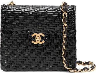 Chanel 2001 wicker flap crossbody bag - women - Wicker/Leather/14k Gold Plated Brass - One Size - Black