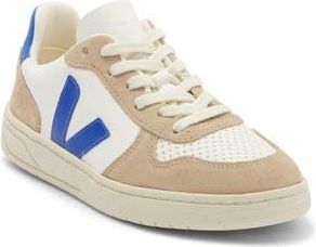 Veja V-10 Sneaker in Extra-White Paros Sahara at Nordstrom Rack, Size 41