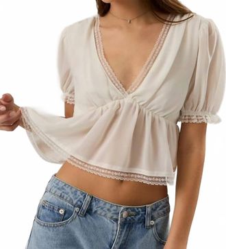 Le Lis Blanc Deux Eloise Babydoll Top In White