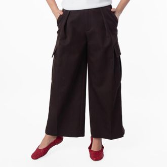 Burberry Wide-Leg Pleated Cargo Trousers, Brand Size 2 ( US Size 0 )