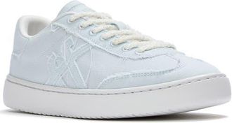 FitFlop The Dash FF Frayed Denim T-Toe Sneakers in Ice Blue at Nordstrom, Size 8.5