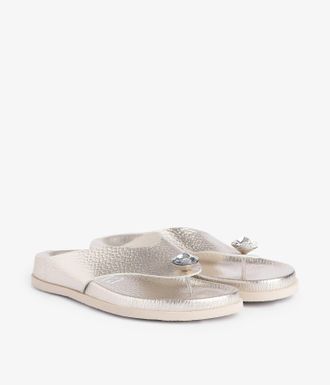 Pedro Garcia Crystal thong in silver metallic leather | Duna | centenary collection