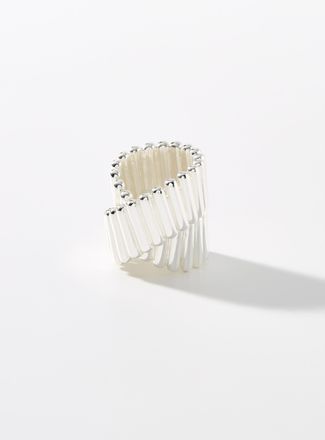 UNCOMMON MATTERS Womens Droplet chunky ring