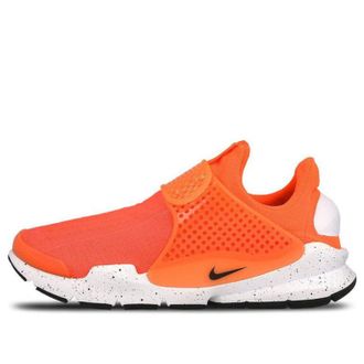 Nike Sock Dart SE Total Crimson 833124-800
