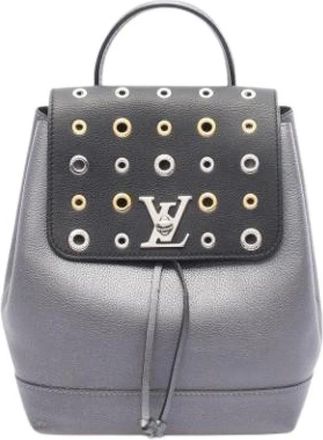 Louis Vuitton Pre-owned Backpacks, female, Gray, Size: ONE SIZE Pre-owned Leather Backpack