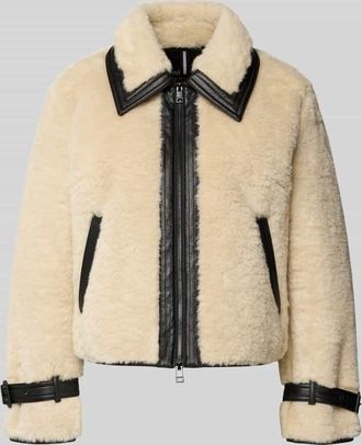 Marc Cain Regular Fit Jacke mit Kunstfellbesatz in Ecru, Größe 34