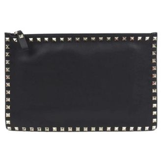 Valentino Pre-owned Clutches, female, Black, Size: ONE SIZE Pre-owned Rockstud Clutch
