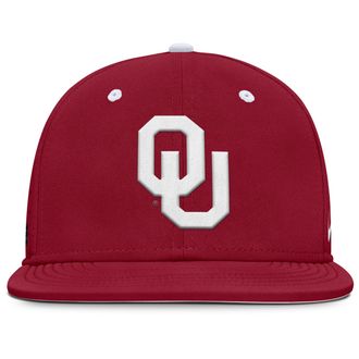 Nike Oklahoma Sooners Dugout True Mens Nike Mens Dri-FIT College Fitted Hat in Red | NC1469WOKN-J26