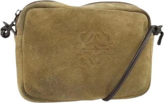 Loewe Pre-owned Cross Body Bags, female, Beige, Size: ONE SIZE Pre-owned Suede Shoulder Bag