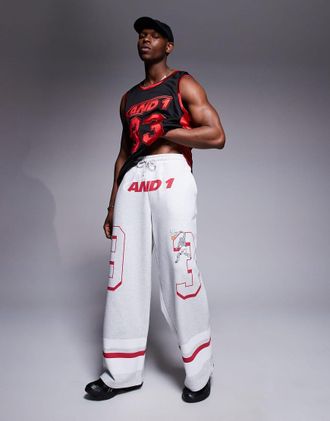 AND1 Joggers oversize grigi con grafica sportiva-Grigio