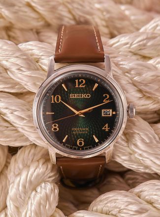 Seiko Mens Deep green face watch