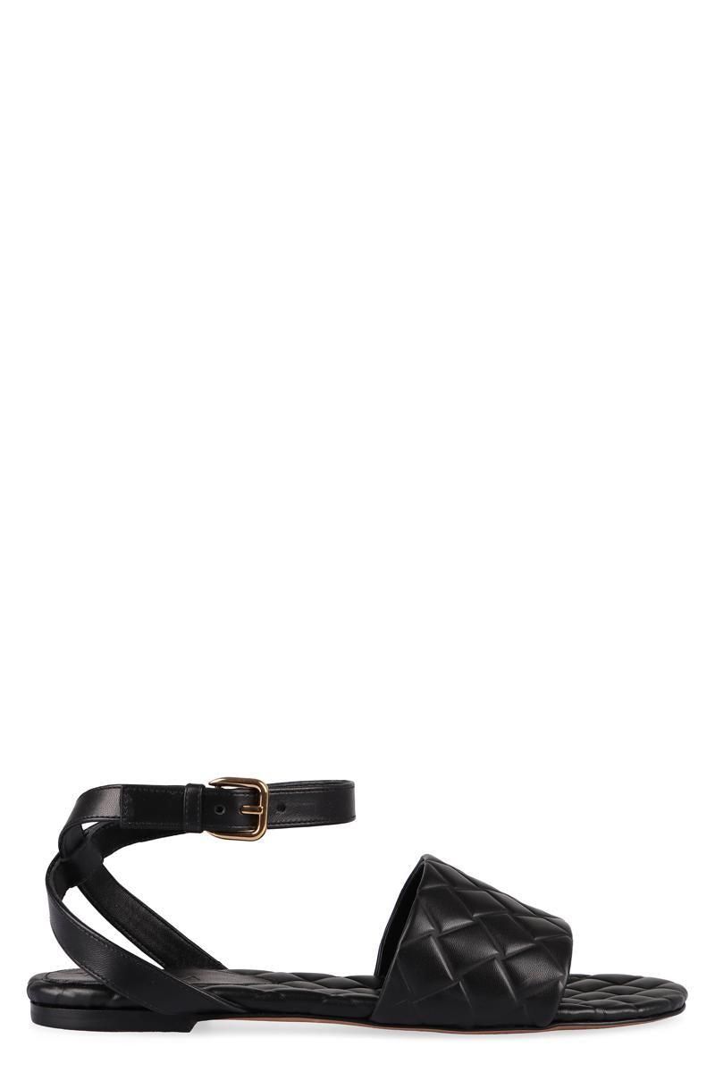 Bottega Veneta: Black Leather Sandals now up to −50% | Stylight