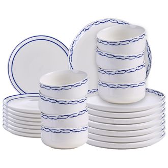 Beliani Vajilla De 24 Piezas De Porcelana Acabado Esmaltado Con Borde Decorativo Para 8 Personas Hecho A Mano Comedor Cocina Blanco Y Azul Amchur