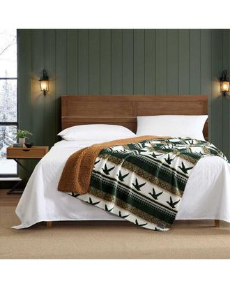 Eddie Bauer Goose Sweater Throw