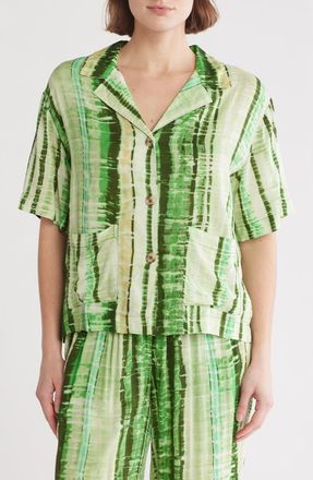 Elan Notched Collar Short Sleeve Button-Up Shirt in Green Antigua Print at Nordstrom Rack, Size Small