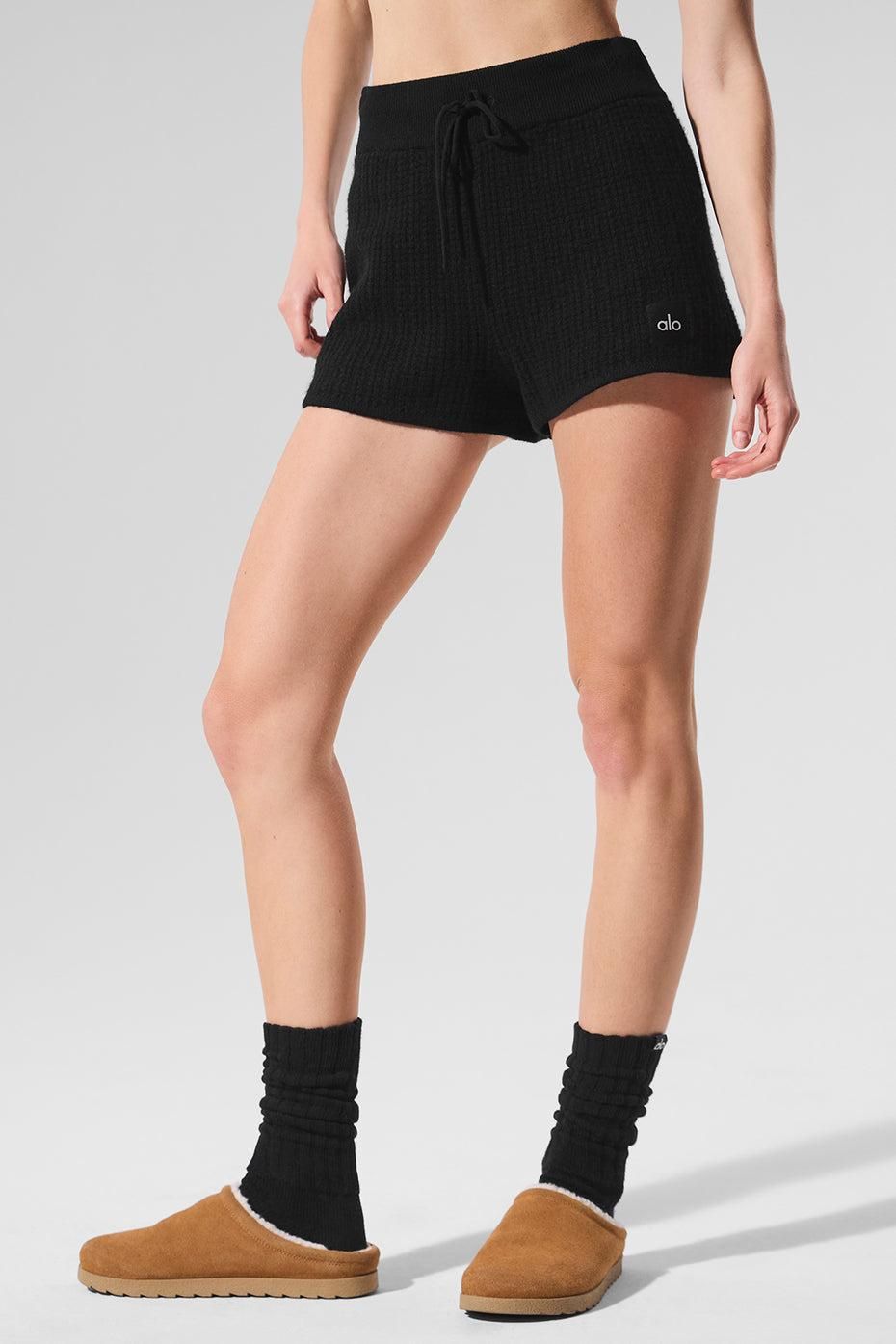 Alo Yoga Shop Shorts: Shop 1 Brands up to −20% | Stylight