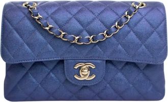 Chanel Borsa a spalla Classic Double Flap piccola in pelle Caviar con finitura iridescente 2019 - Blu