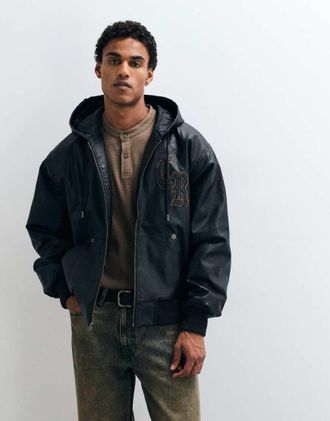 True Religion giacca bomber con cappuccio in PU nera-Nero