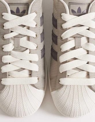 adidas Originals Superstar II - Sneakers verde cargo e grigie