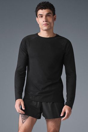 Alo | Triumph Long Sleeve T-Shirt in Black, Size: Medium