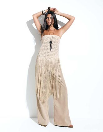 Asos top a fascia in maglia alluncinetto con frange color crema-Bianco