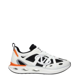 Valentino Garavani Herrens Sneakers aus wei&szlig;em/orangefarbenem Stoff