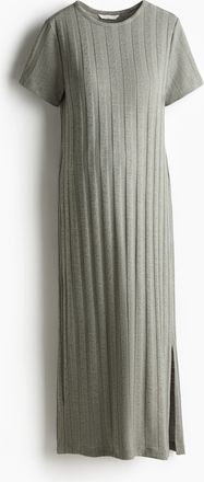 H&M MAMA Geripptes Kleid - Green