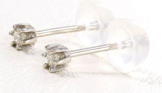 C&A Unbranded Platinum 900 Stud Earrings (Pre-Owned)