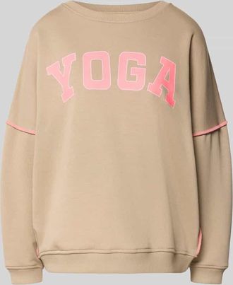 Miss Goodlife Oversized Sweatshirt mit Statement-Print in Sand, Größe XL