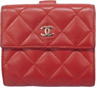 Chanel Red Color Leather Wallet (Bi-Fold) (Pre-Owned)