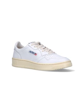 Autry Leather Low-Top Sneaker - White