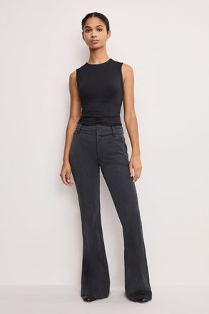 Good American Womens Essential Suiting Flare Trousers | Dark Heather Gray, Size 24 Plus | Good American by KhloÈ Kardashian