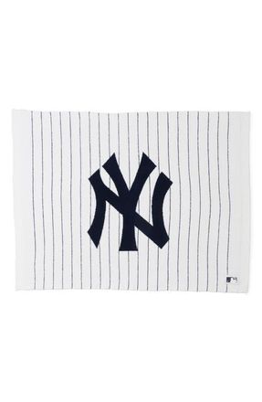 Barefoot Dreams CozyChic New York Yankees Throw Blanket in Yankees Multi at Nordstrom