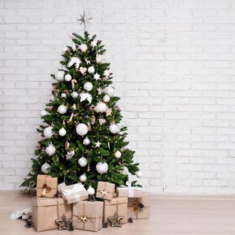 Dmora Dmora - Sapin De No&euml;l Amsterdam, Sapin Artificiel Extra &Eacute;pais, V&eacute;ritable Sapin Effet Pvc, 731 Branches, Hauteur 210 Cm