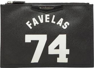 Givenchy Pre-owned Clutches, female, Black, Size: ONE SIZE Pre-owned Leather Clutch