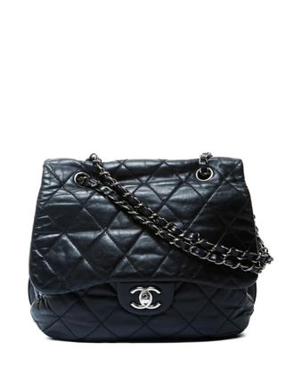 Chanel 2011 25 matelass&eacute; shoulder bag - women - Lambskin - One Size - Black