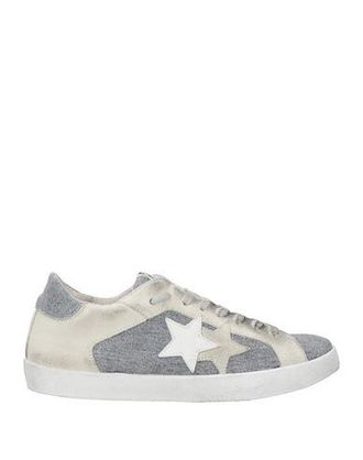 2Star Sneakers