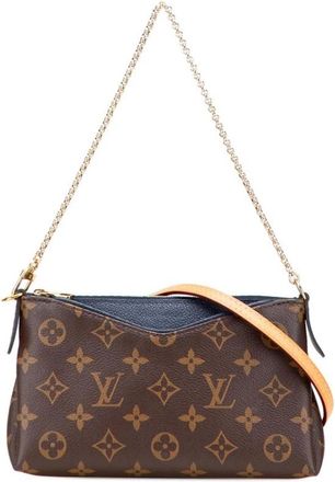 Louis Vuitton Pre-owned Cross Body Bags, female, Brown, Size: ONE SIZE Pre-owned Stylish Printed Leather Shoulder Bag with Chain Strap