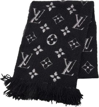 Louis Vuitton Pre-owned Scarves, female, Black, Size: ONE SIZE Pre-owned Silk Scarf